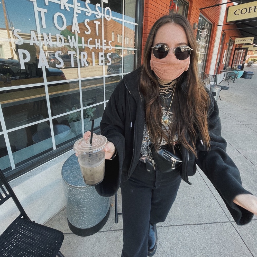 Meet your Posher, Teresa